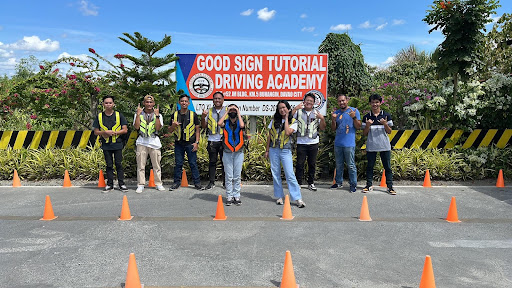Good Sign Driving School